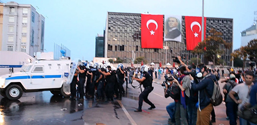 Portakal Jürisi Gezi Belgeseline Sahip Çıktı! 2 – 1412079816 screen shot 2014 09 30 at 3 19 11 pm